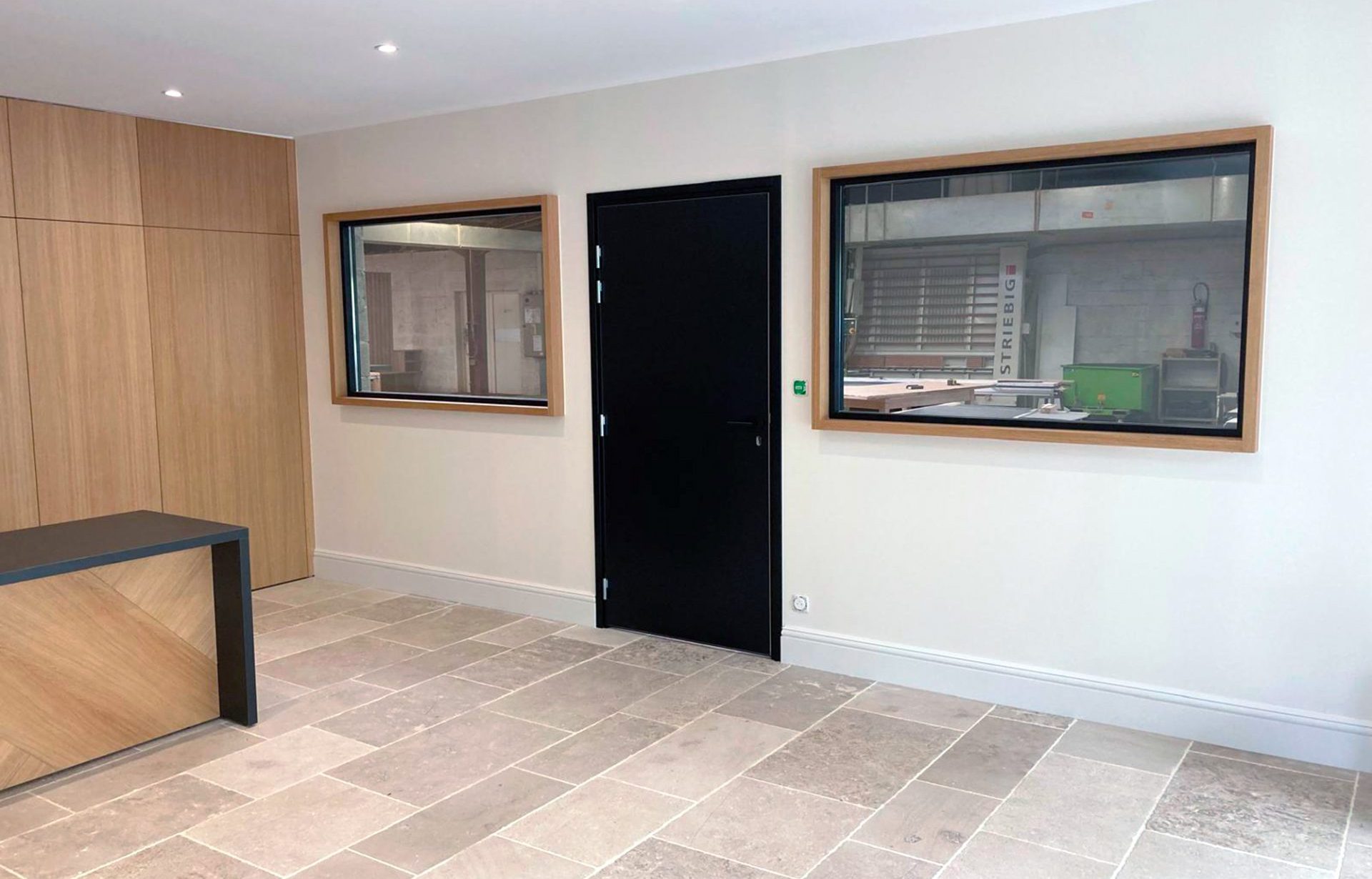 Agencement intérieur d’un bureau artisanal à Crêches-sur-Saône