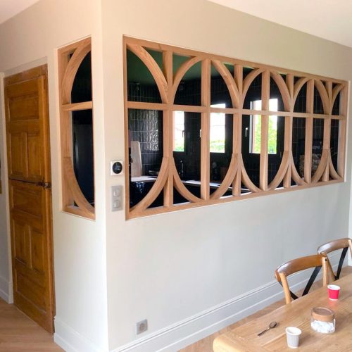 Verrière en chêne massif installée à Charnay-lès-Mâcon – Menuiserie Mâconnaise